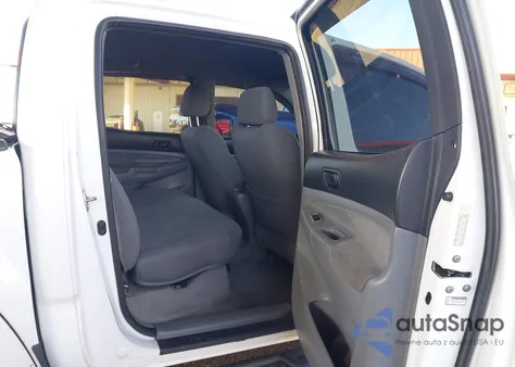 2007 Toyota Tacoma Base V6 из США, поврежденный, VIN 3TMLU42NX7M010379